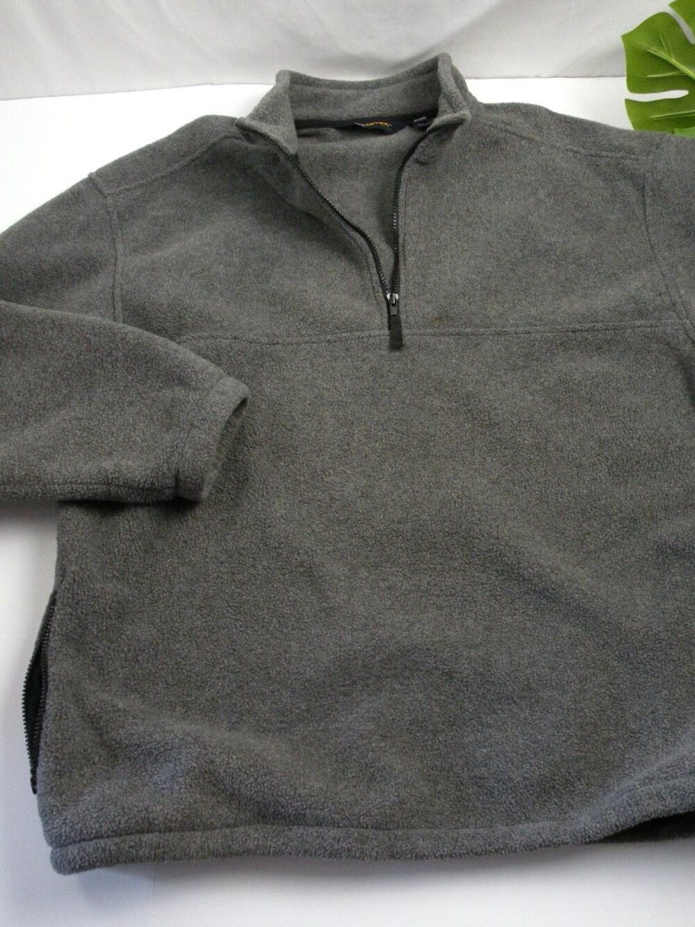 Eddie Bauer EBTEK Men’s Gray Fleece Pullover Sweater Size X-Large Tall